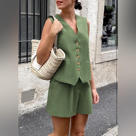 Other - 🔥 Closet Sale! Green Button-Up Vest and Shorts Set